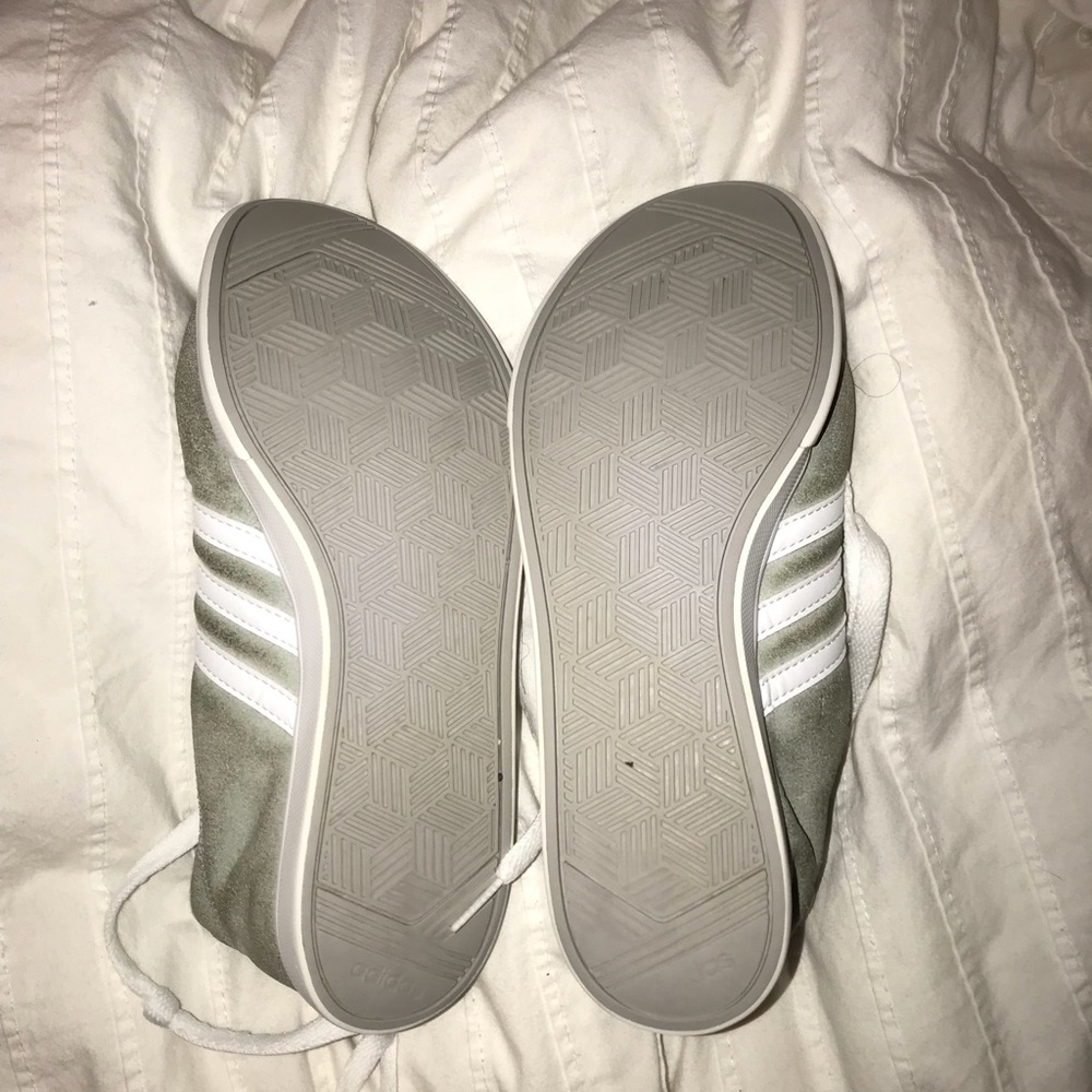 Adidas Kicks - image 3